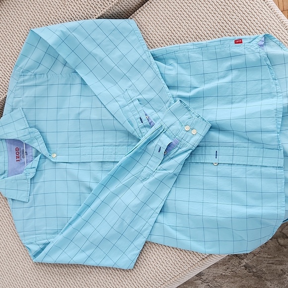 IZOD Men's Light Blue Shirt, Small - Picture 1 of 5